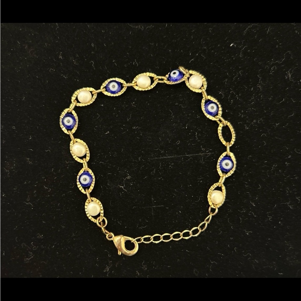 The M Jewelers Evil Eye Bracelet